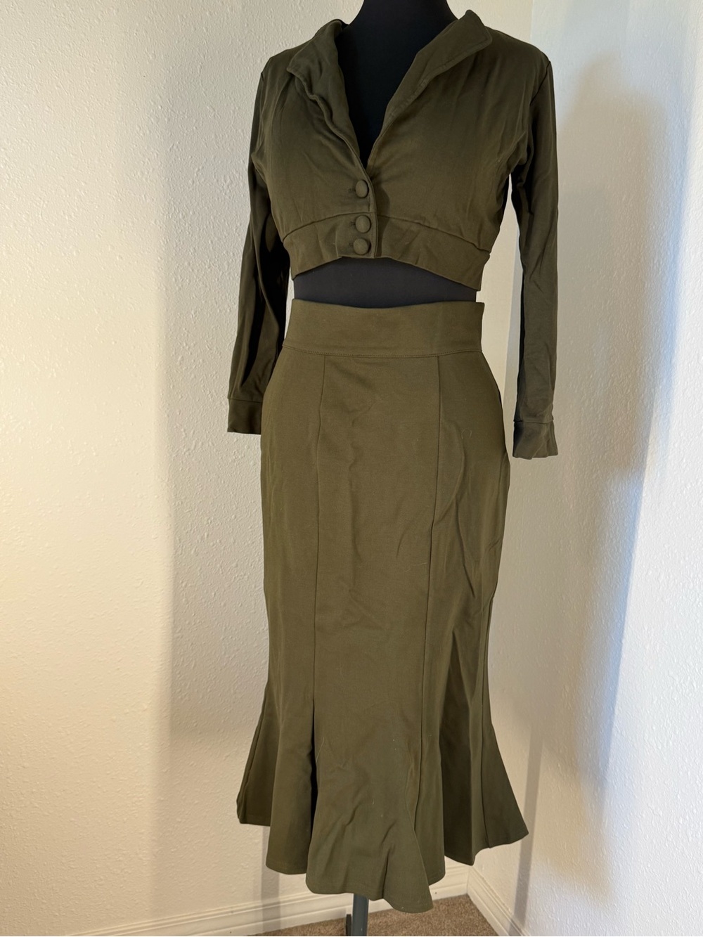 Heart of haute 4 piece set olive Green High-Waist Mermaid, 2 blazer and shirt xl